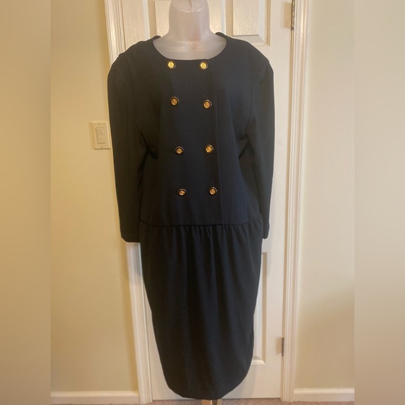 Liz Claiborne Dresses & Skirts - Liz Claiborne - Black double breasted midi dress, 3/4 sleeves w/gold buttons, 10